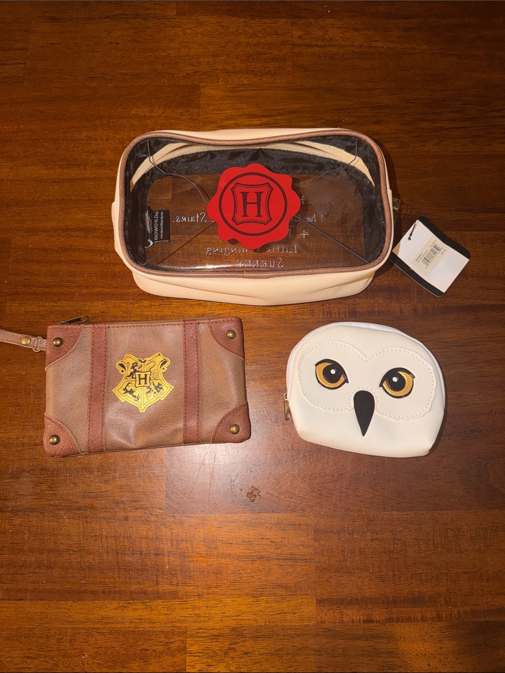 Harry Potter Hogwarts Letter Cosmetics Bag three piece Set. NWT.